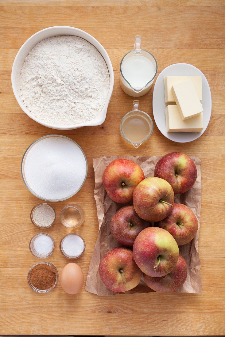 Zutaten für Apfel-Streusel-Kuchen