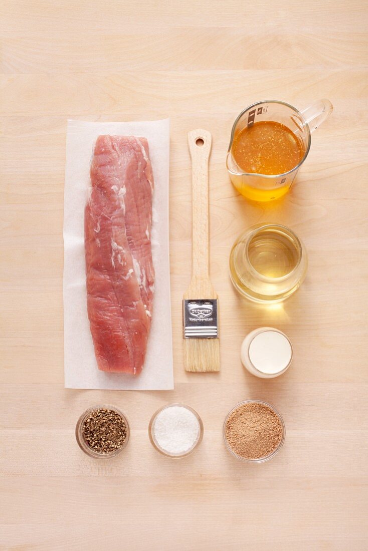 Ingredients for fried pork medallions with pepper sauce