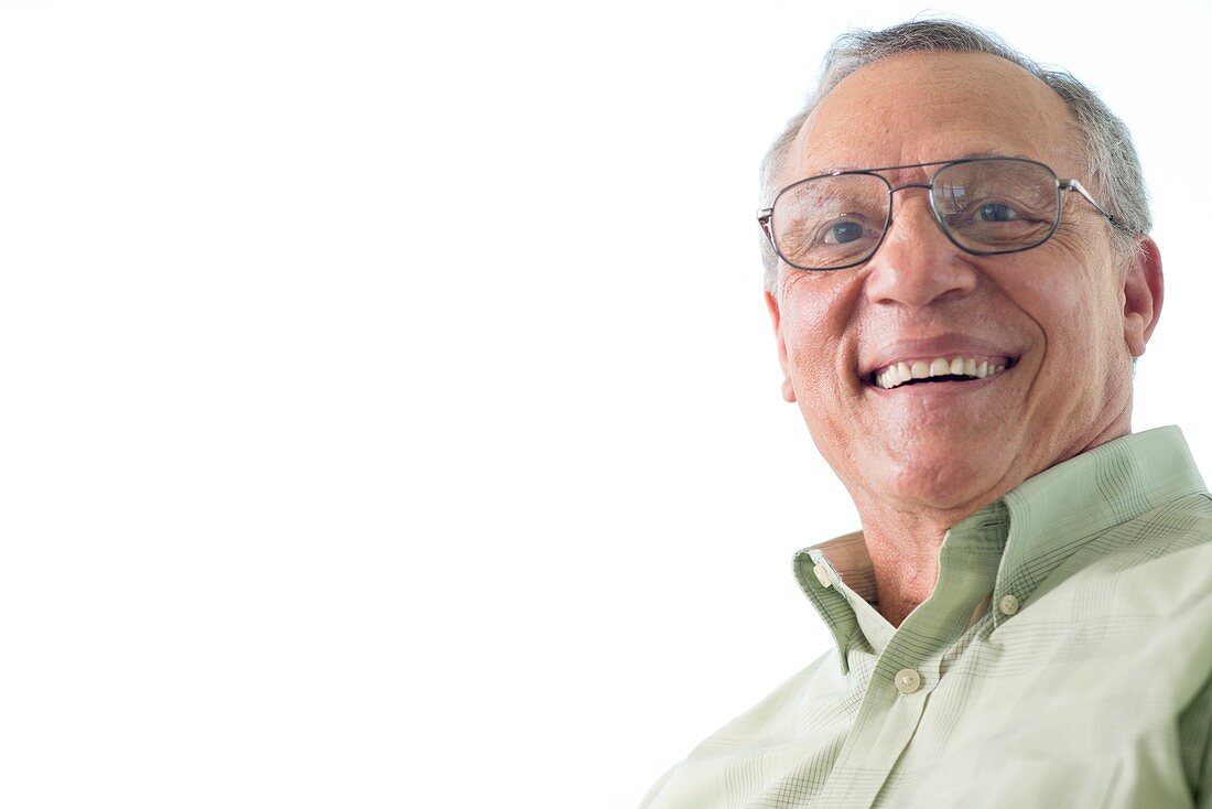 Senior man wearing glasses