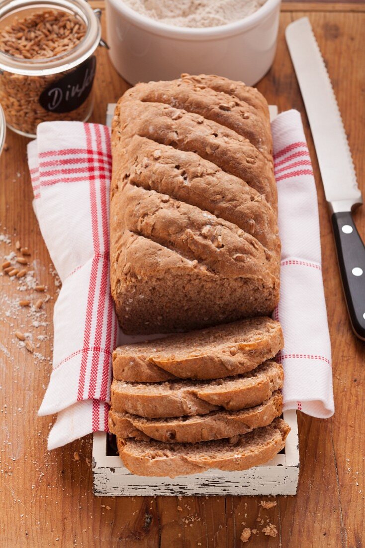 Wholemeal spelt bread