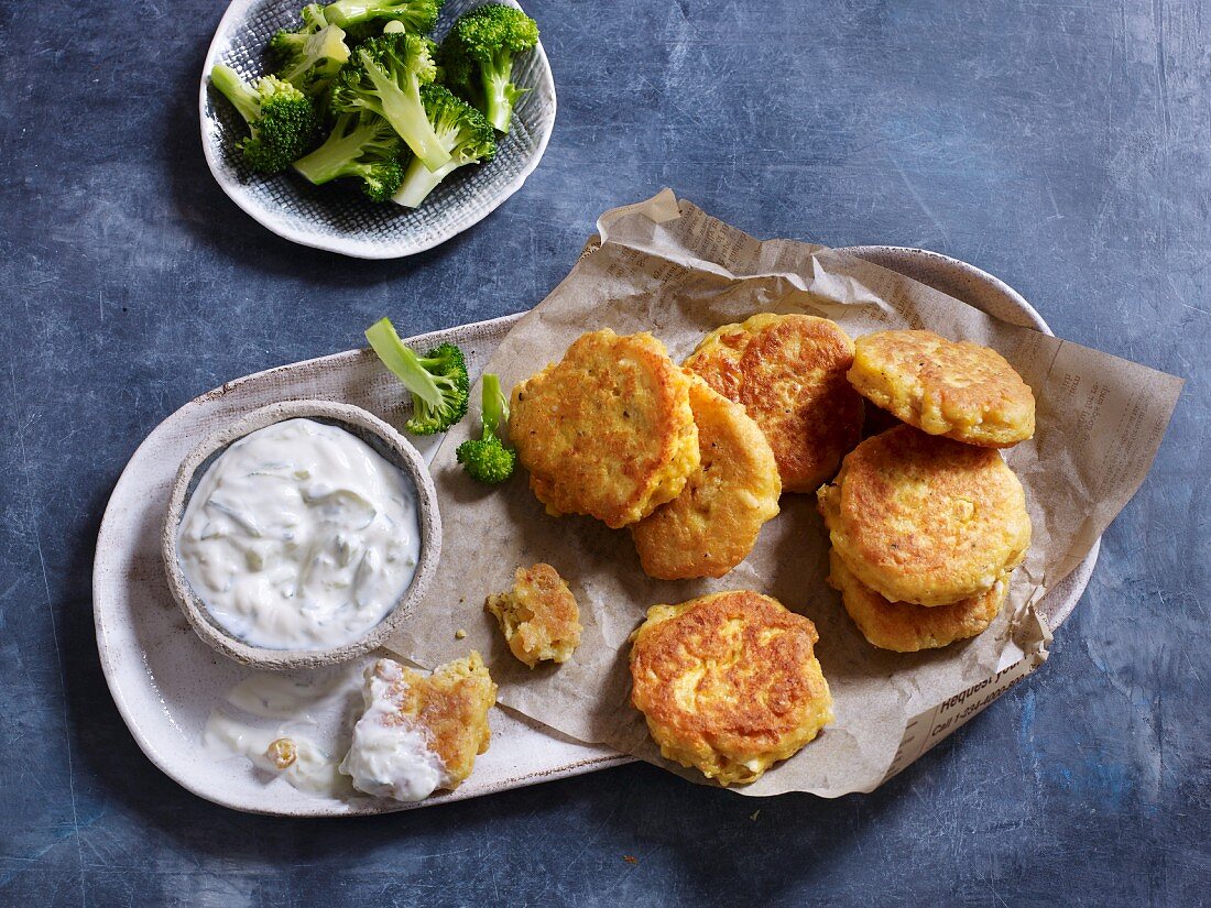 Schnelle Kichererbsen-Puffer mit Feta