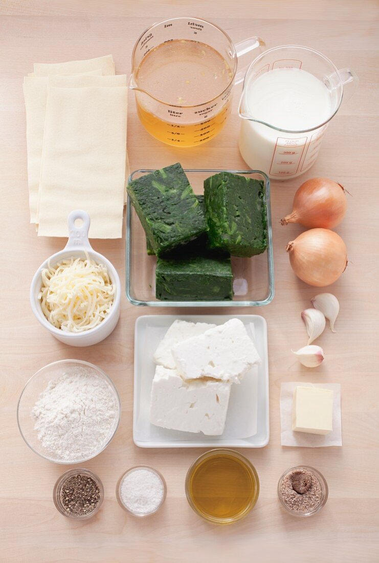 Ingredients for spinach and feta lasagne