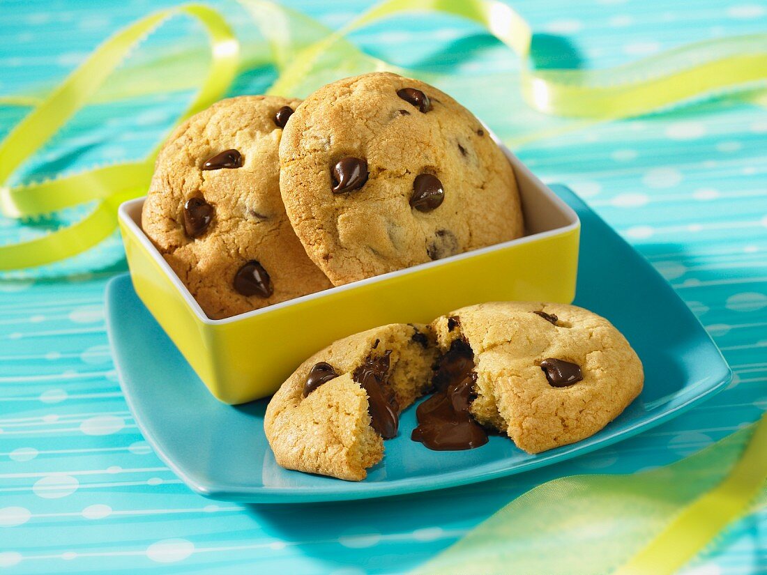 Chocolate chip cookies with decorative ribbon