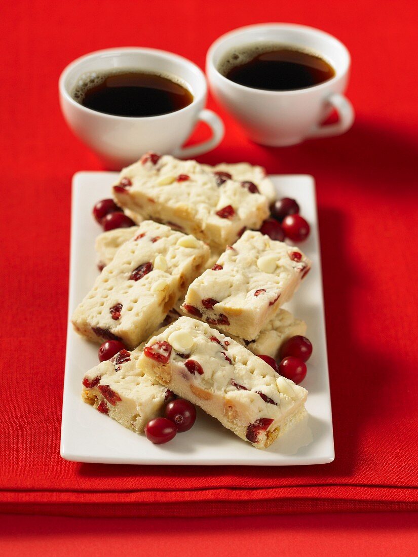 Shortbread with white chocolate and cranberries