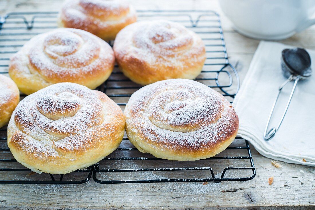 Ensaimadas (süsse Hefeschnecken aus Spanien und Argentinien)