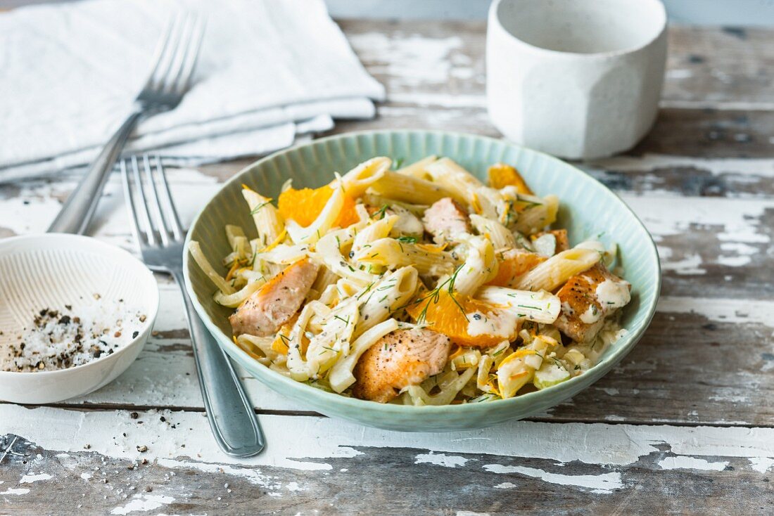 Penne with salmon and fennel sauce