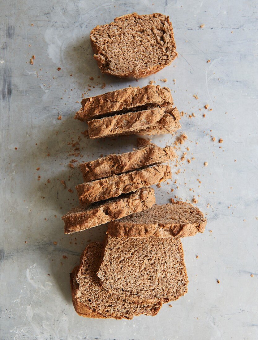 Spelt bread with chia and sunflower seeds