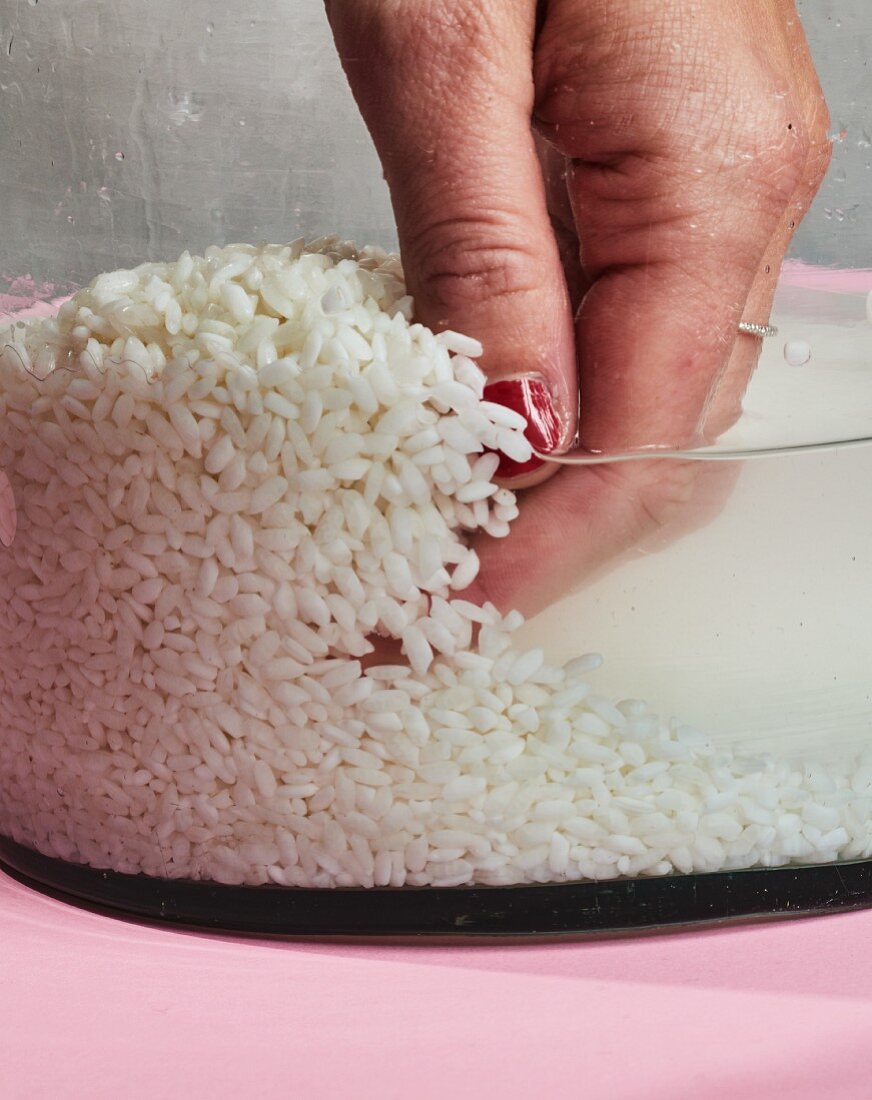 Washing rice