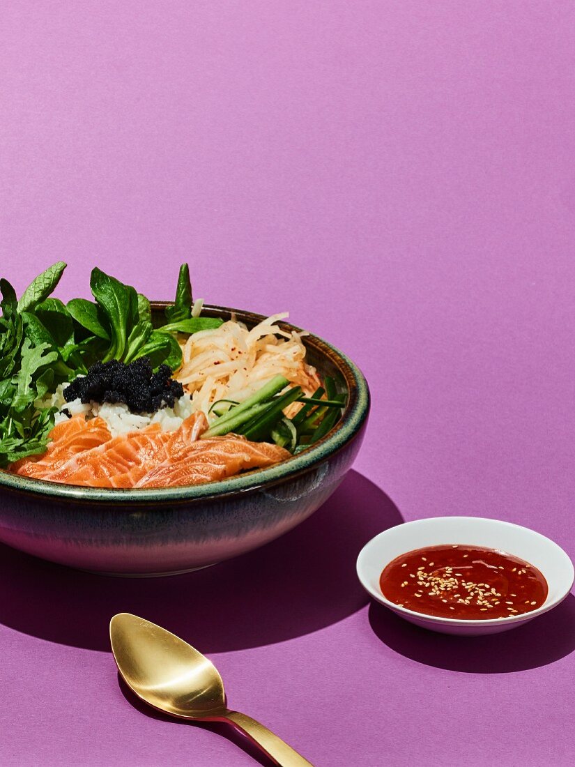 Hoedeopbap (salmon sashimi salad, Korea)