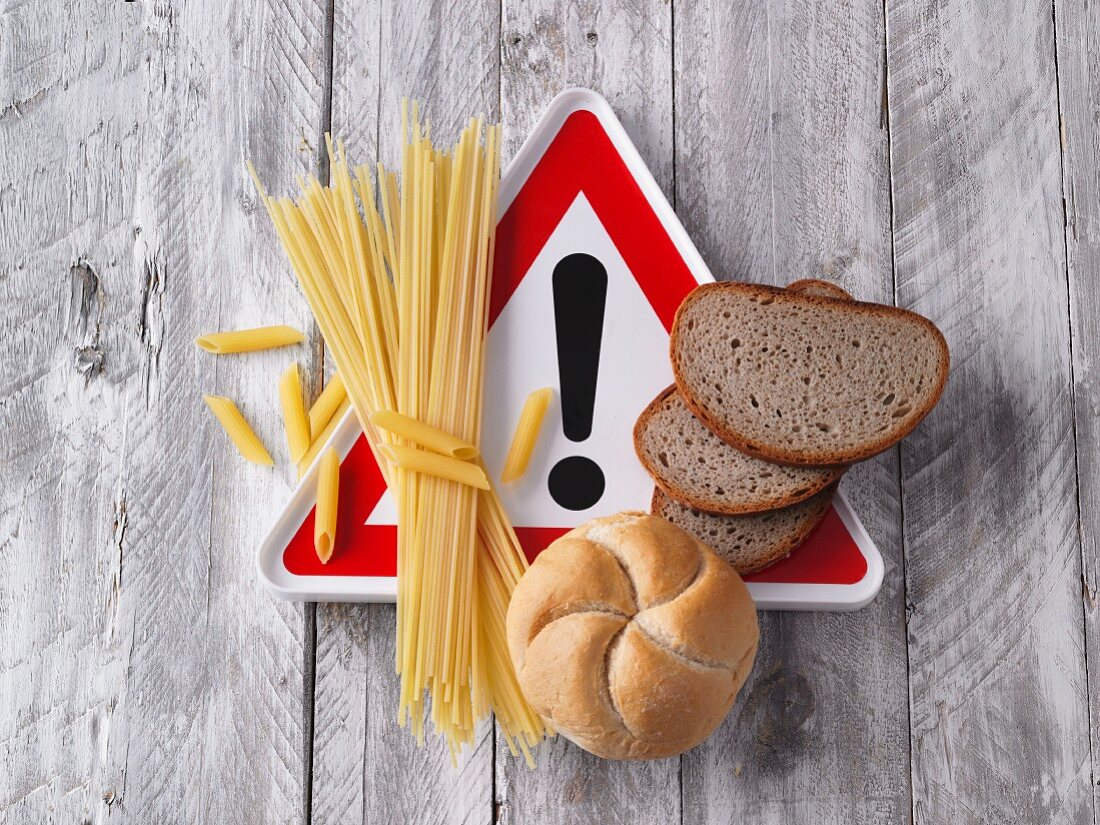 Attention: carbohydrates (bread, bread roll and pasta)