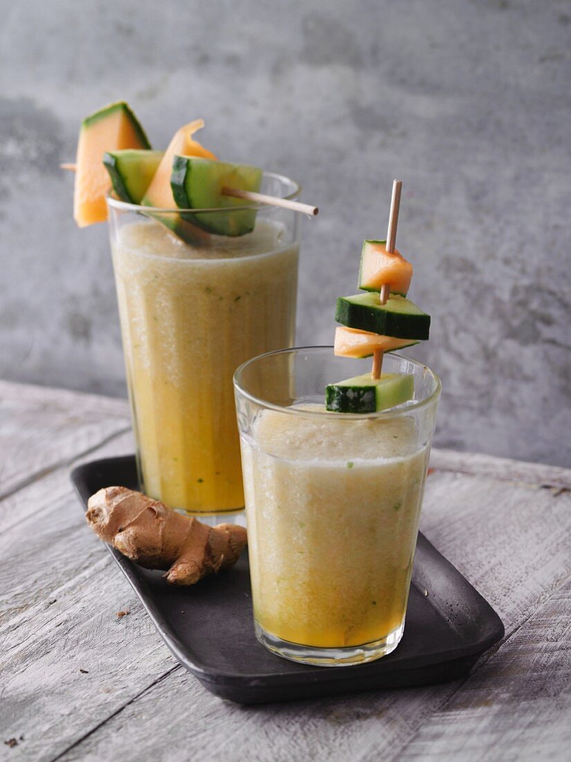 Kohlrabi and ginger smoothie