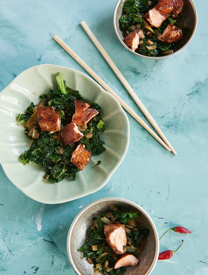 Asian kale with marinated salmon and chilli