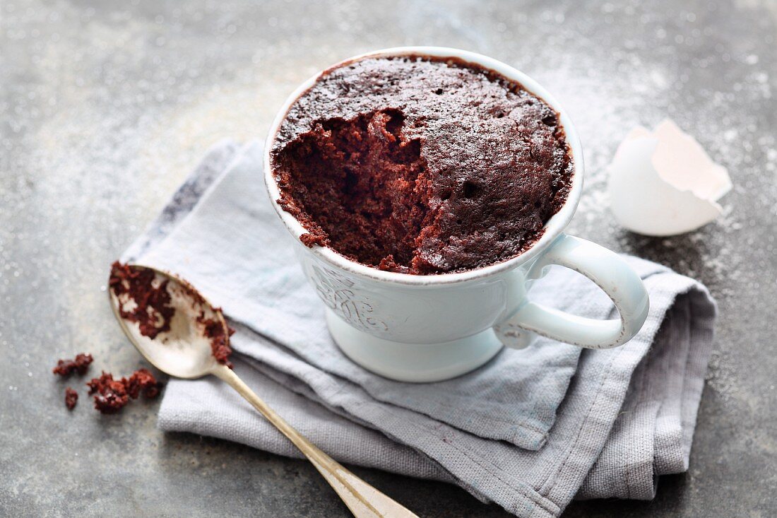 Super-quick chocolate mug cake