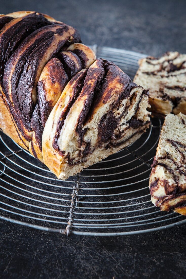 Babka (Hefebrot mit Bananen und Schokolade)