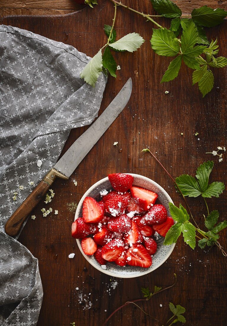 Fresh strawberries with sugar