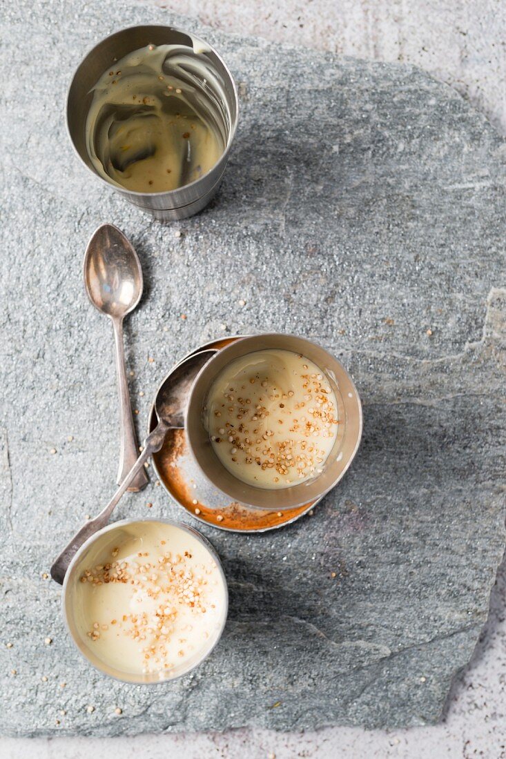 Vanilla pudding with puffed quinoa