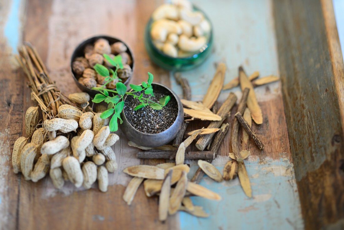 Peanuts, tigernuts, cashews, chia seeds and sweetwood