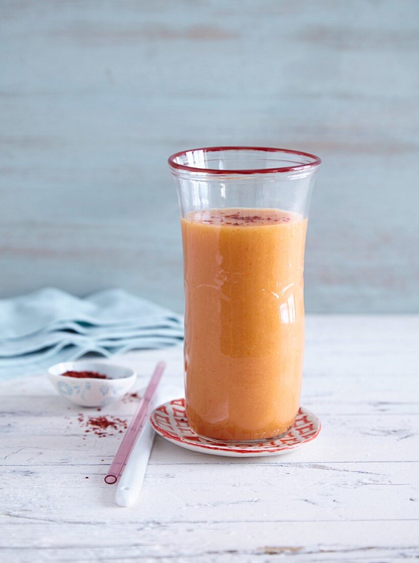 A pepper, tomato, and fennel smoothie - 'Hot Summer'