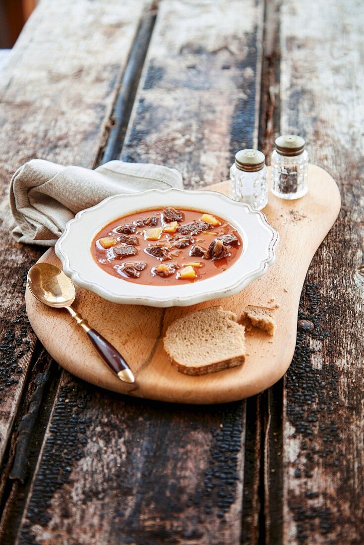 Gulaschsuppe