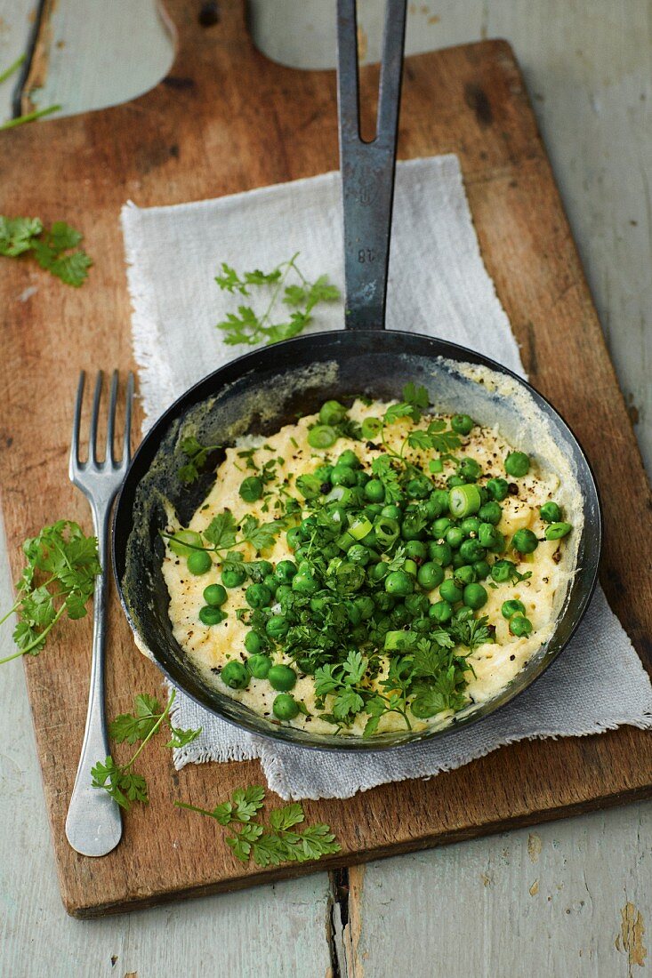 Green omelette with peas