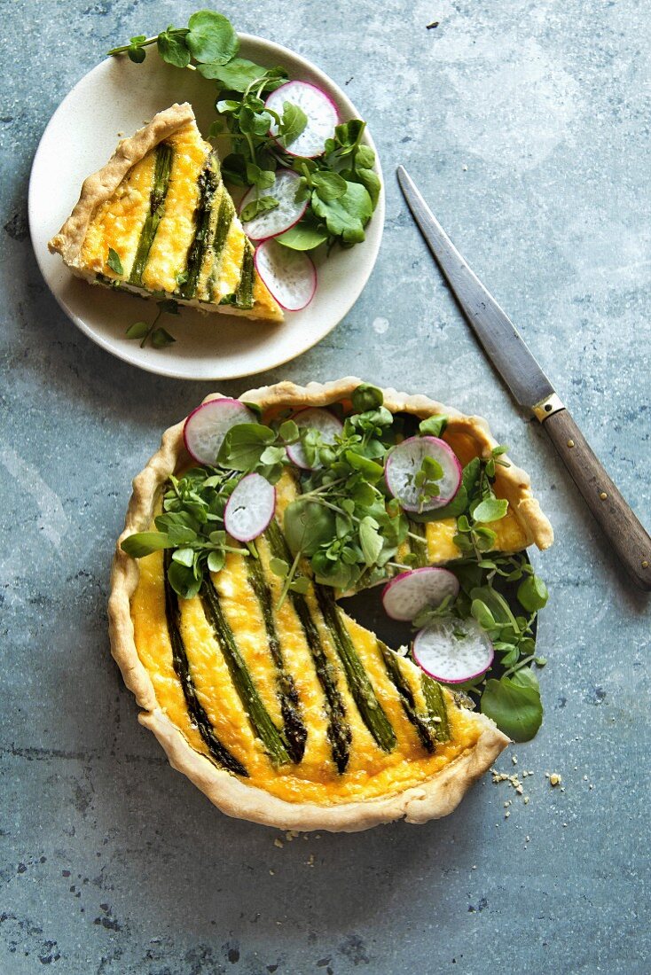 Quiche with asparagus, chicken, feta cheese and watercress radish salad