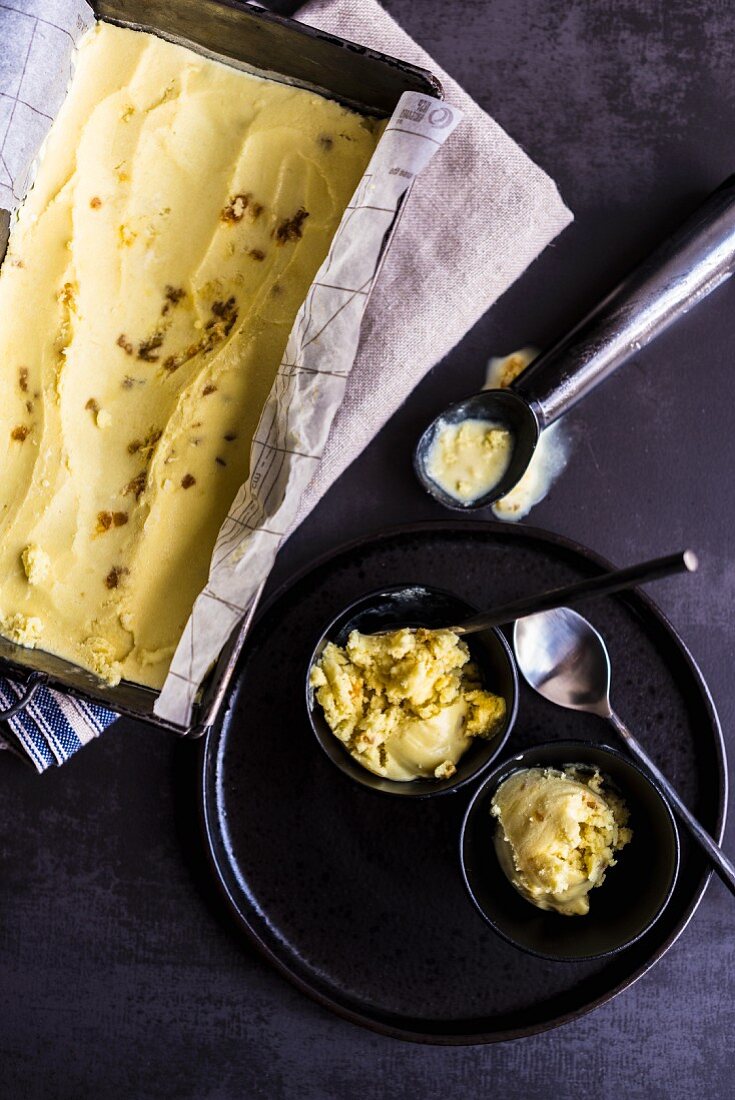 Turmeric ice cream