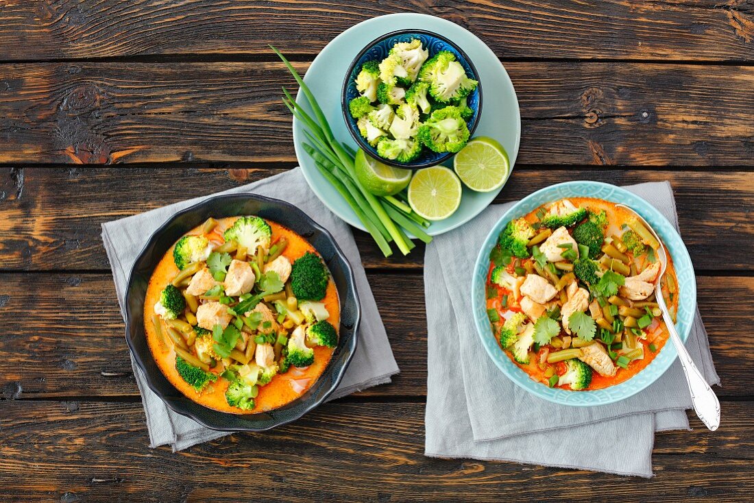 Red curry with chicken and broccoli