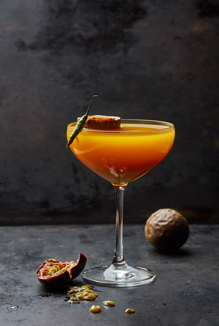 Passionsfrucht-Chili-Cocktail