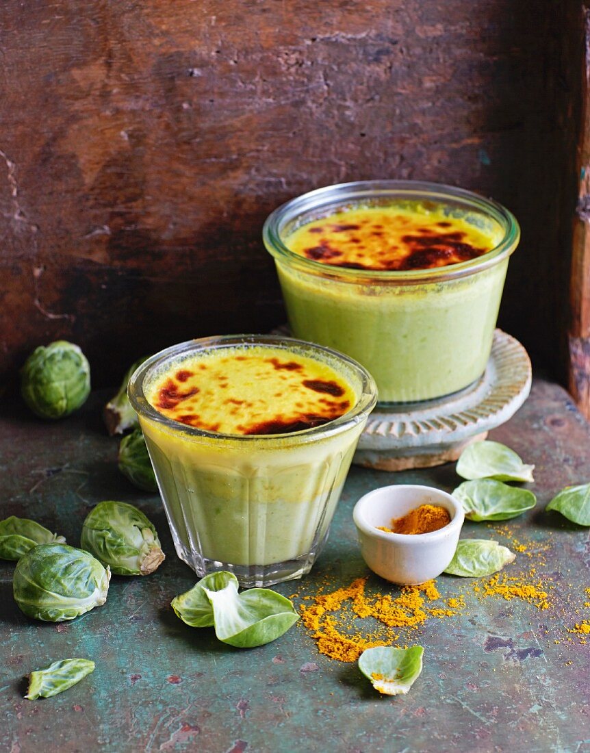 Brussels sprout soup with creamy curry topping