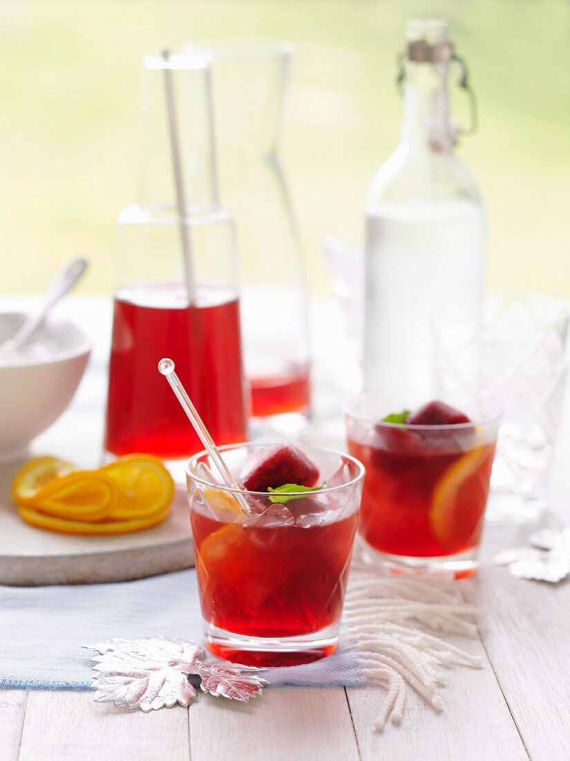 Raspberry iced tea