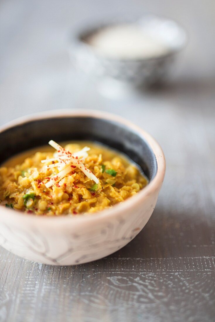 Lentil curry with ginger