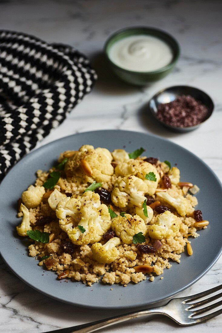 Cauliflower couscous with pine nuts