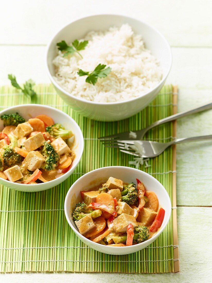Vegetable curry with tofu