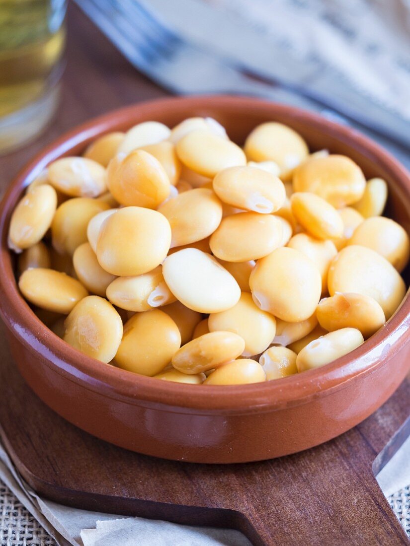 Lupine beans (tremocos), a typical Portuguese salty snack