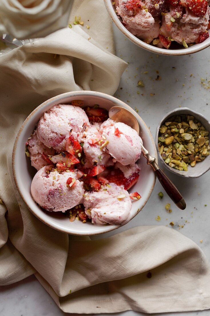 Fresh Strawberry Ice Cream