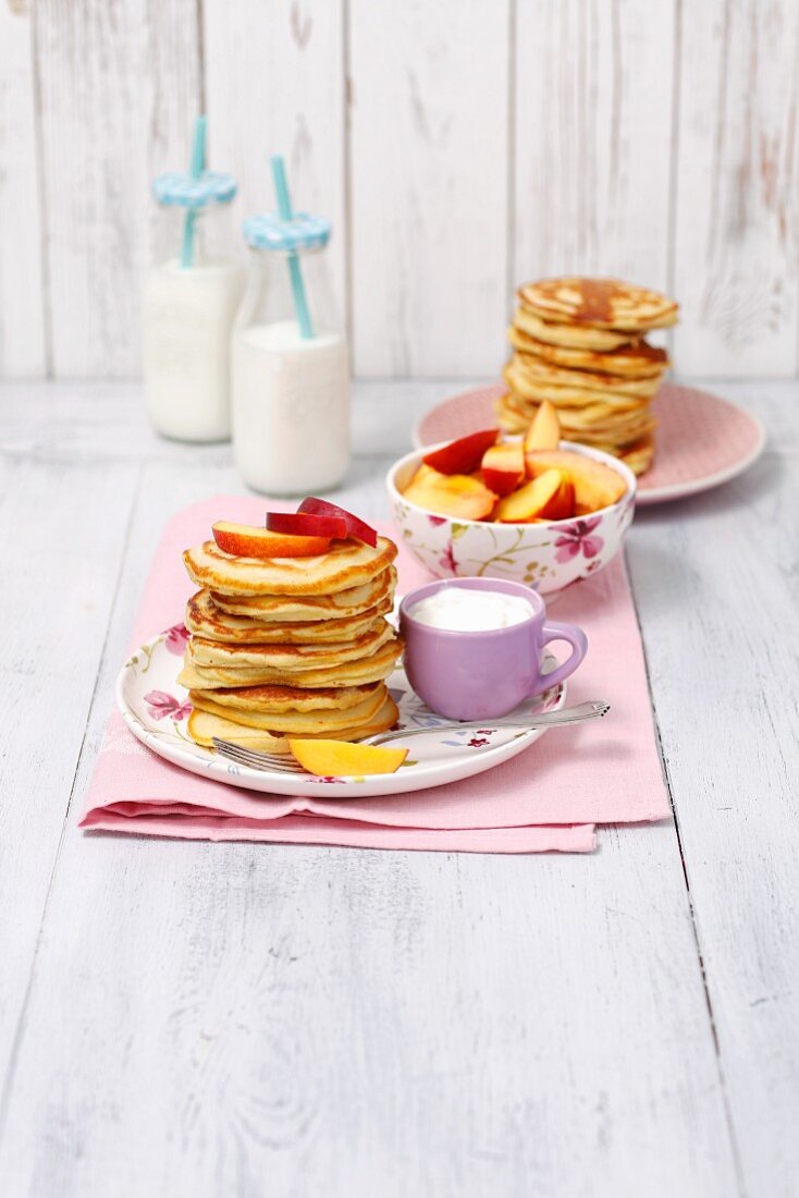 Pancakes with nectarines