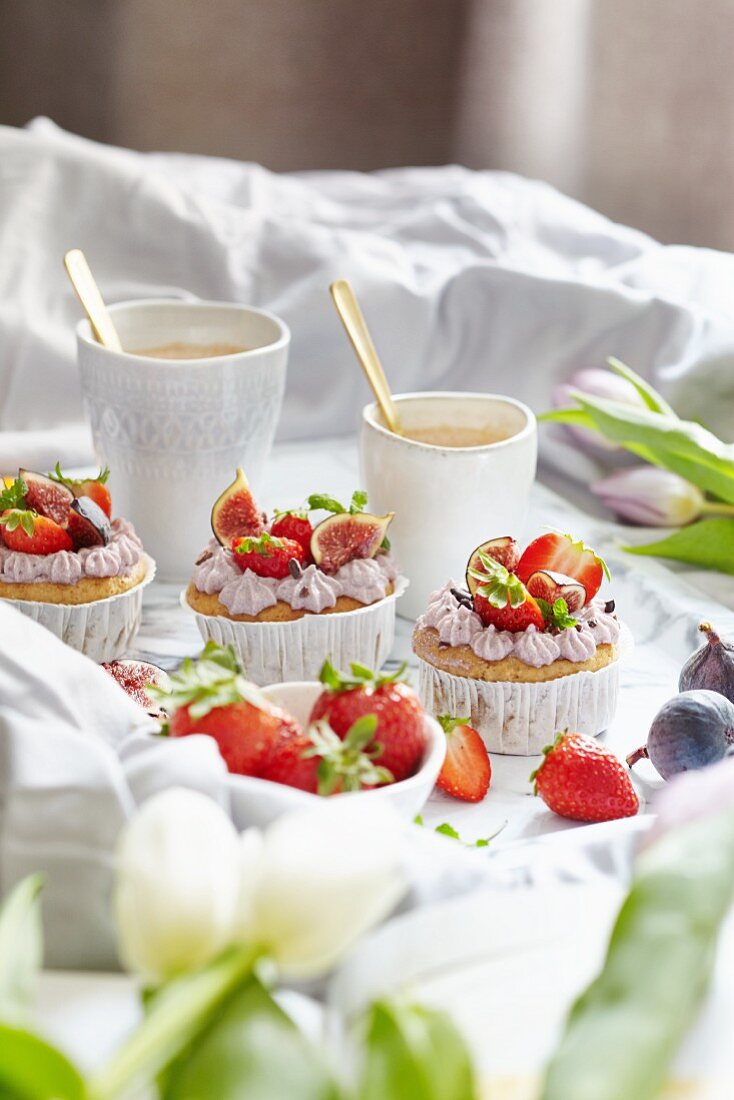 Vegane Erdbeer-Feigen-Cupcakes