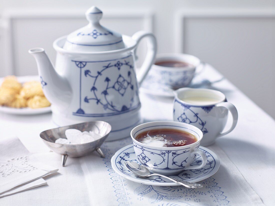 A tea setting with East Frisian tea