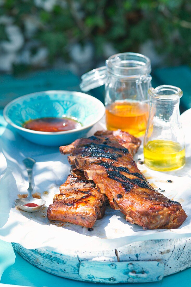 Grilled spare ribs