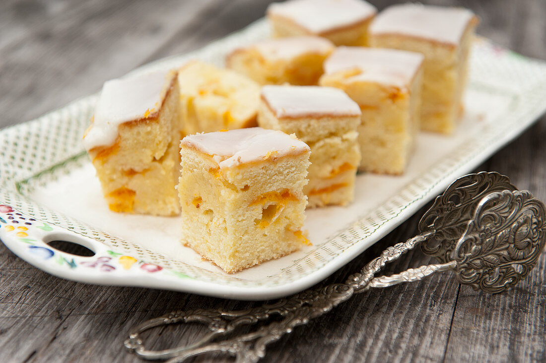 Aprikosenkuchen zum Manchmittagstee