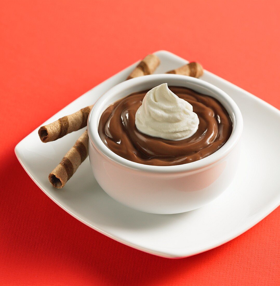 Milk chocolate pudding cup