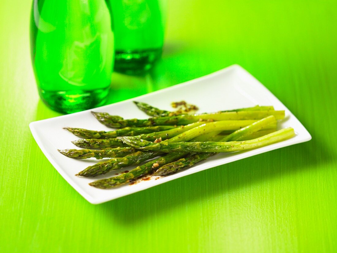 Pan-fried asparagus