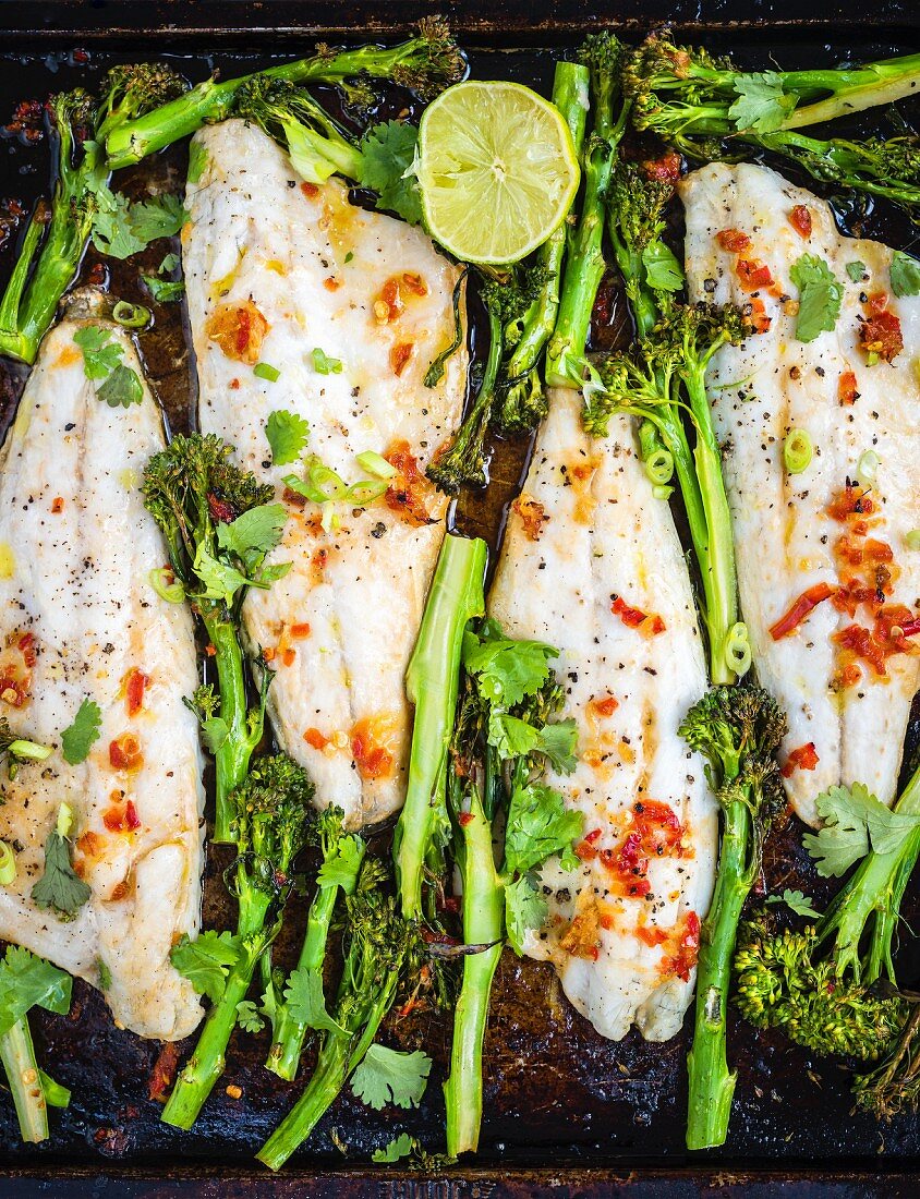 Oven baked sea bass with broccoli (Asia)