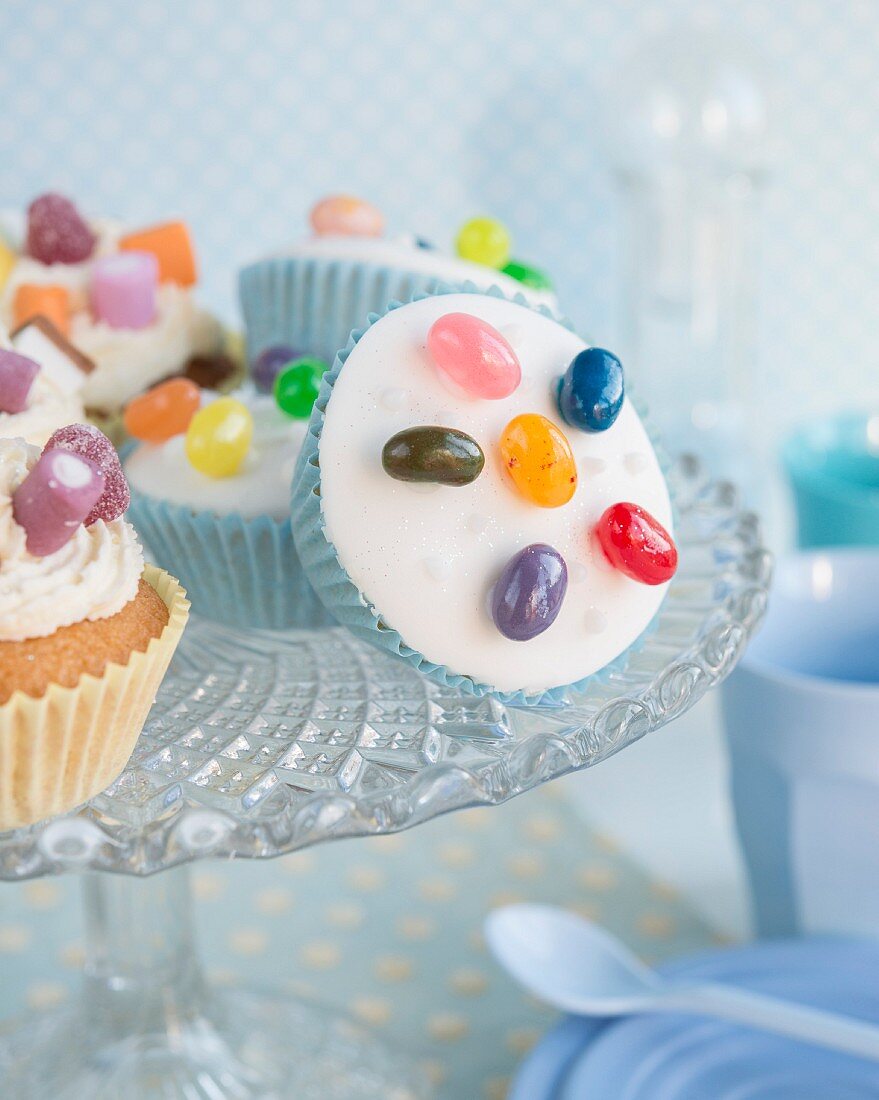 Cupcakes with candies