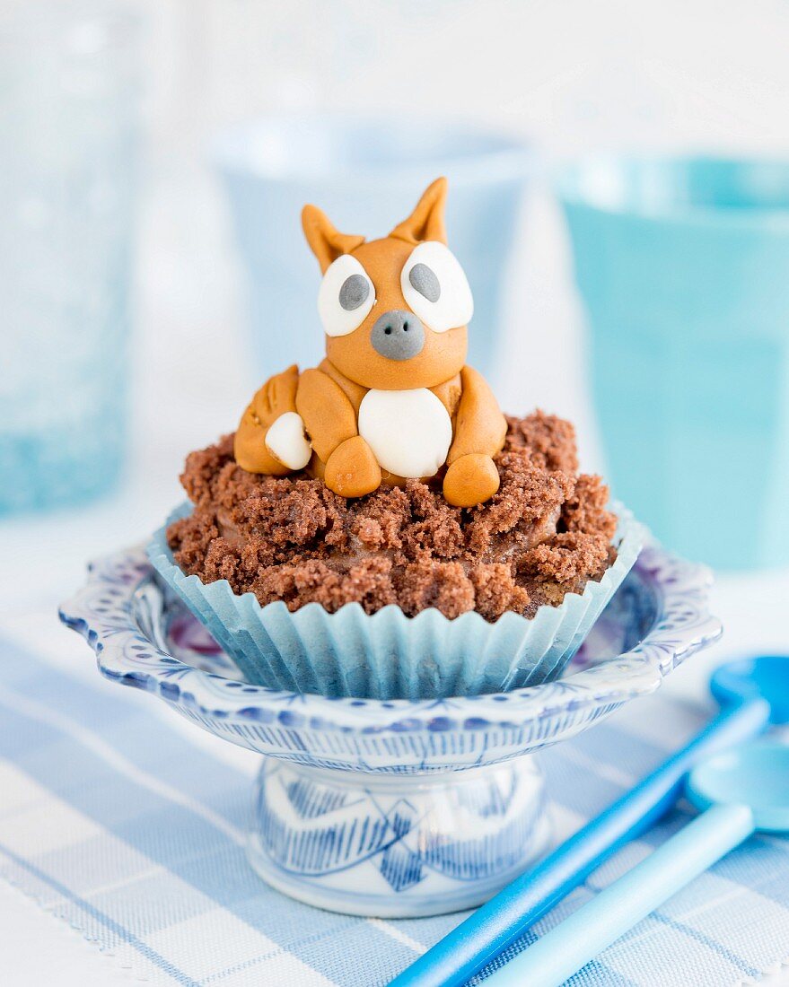 Cupcake mit Hundefigur