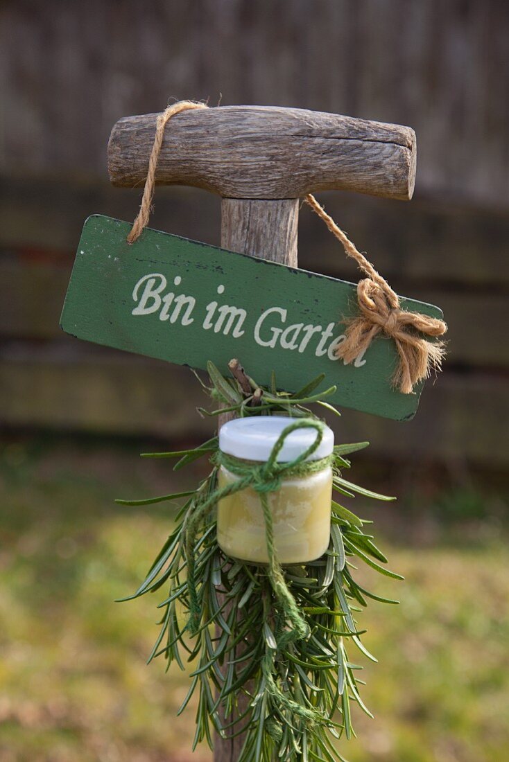 Rosemary ointment for aching and strained muscles