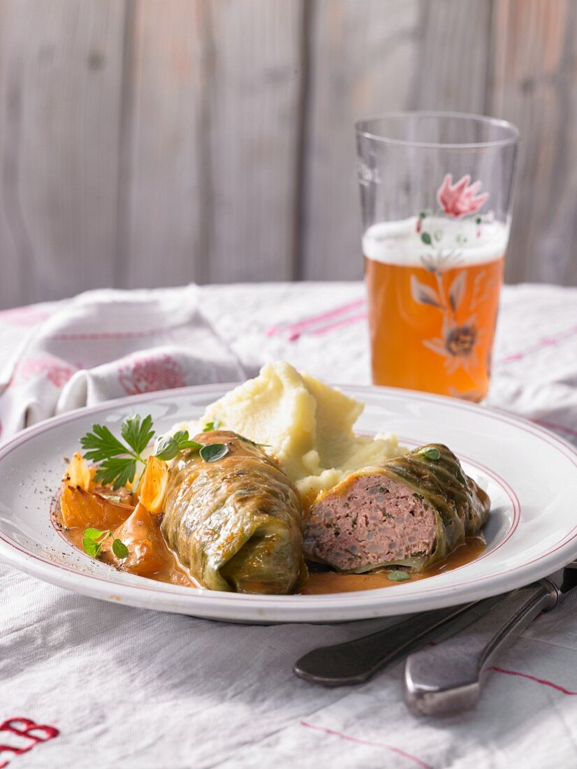 Herb rolls with mashed potatoes and beer (Austria)