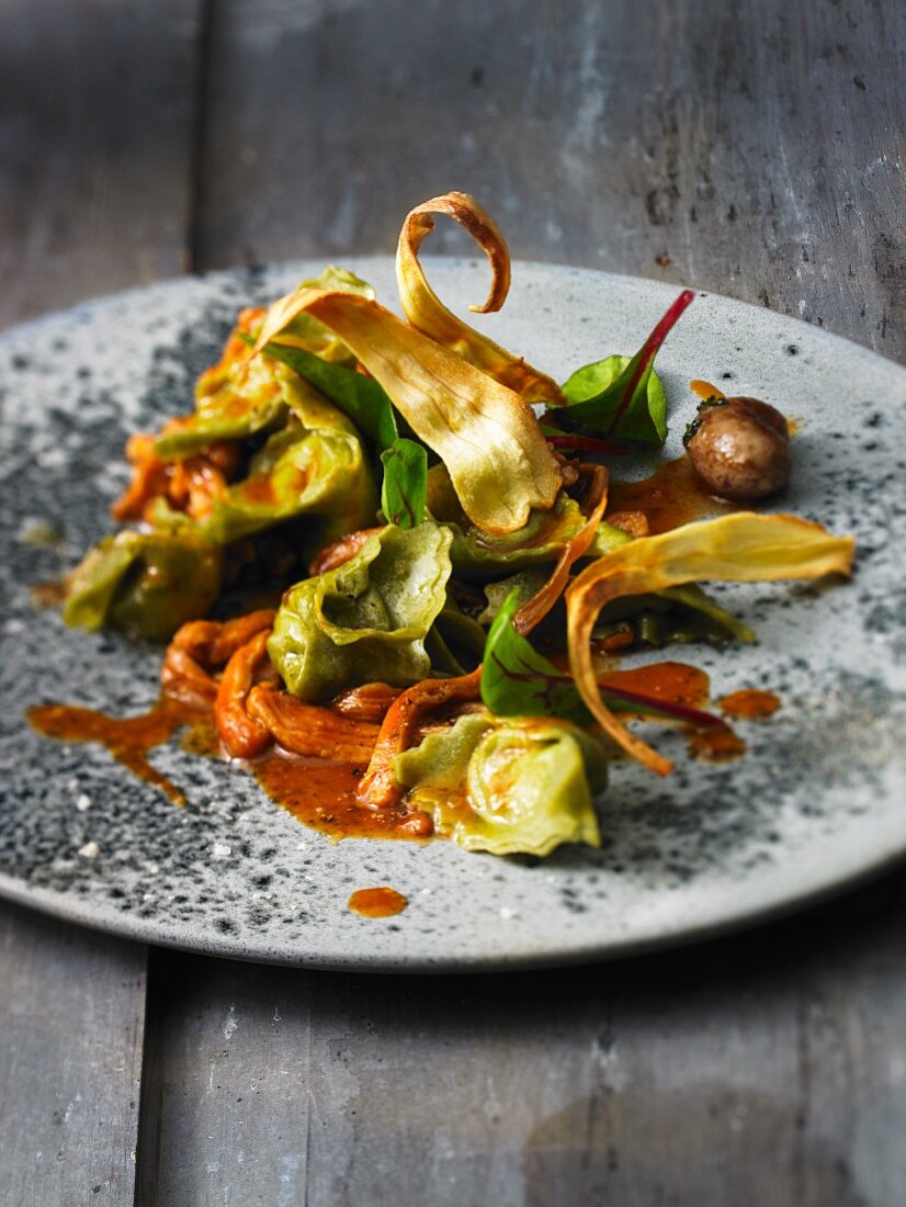 Tortellini stuffed with parsnip mash