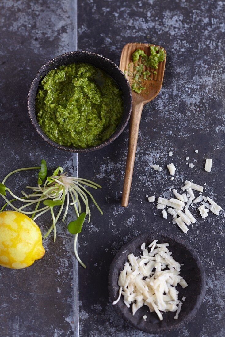 Purslane pesto with parmesan