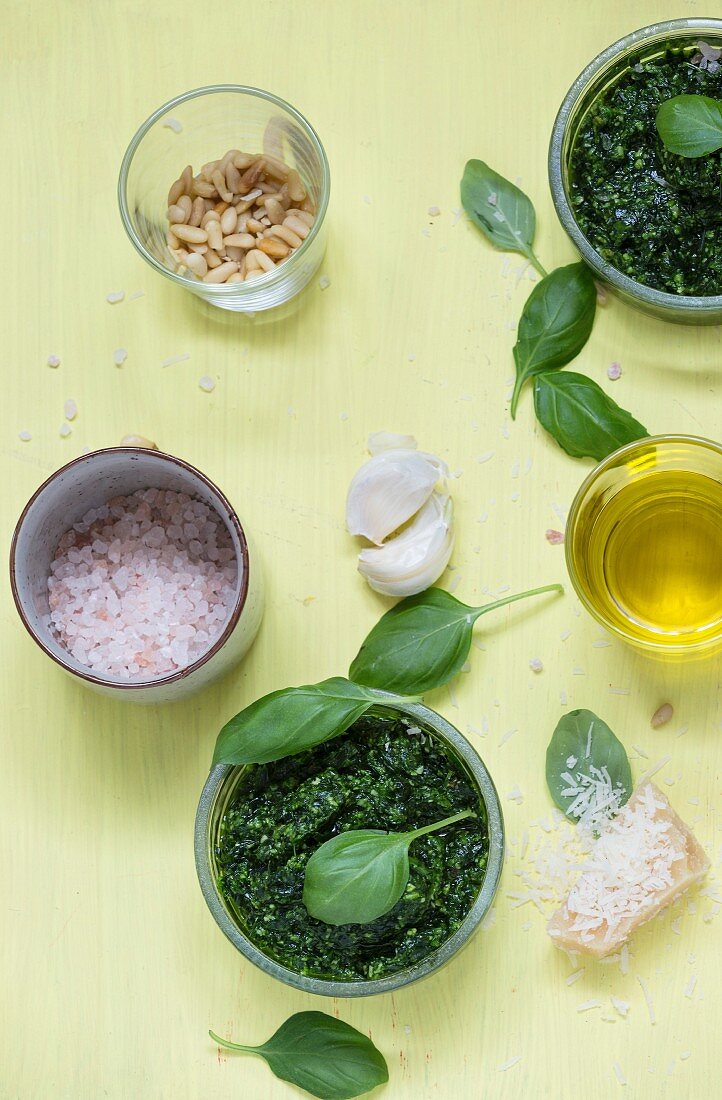Basil pesto with the ingredients